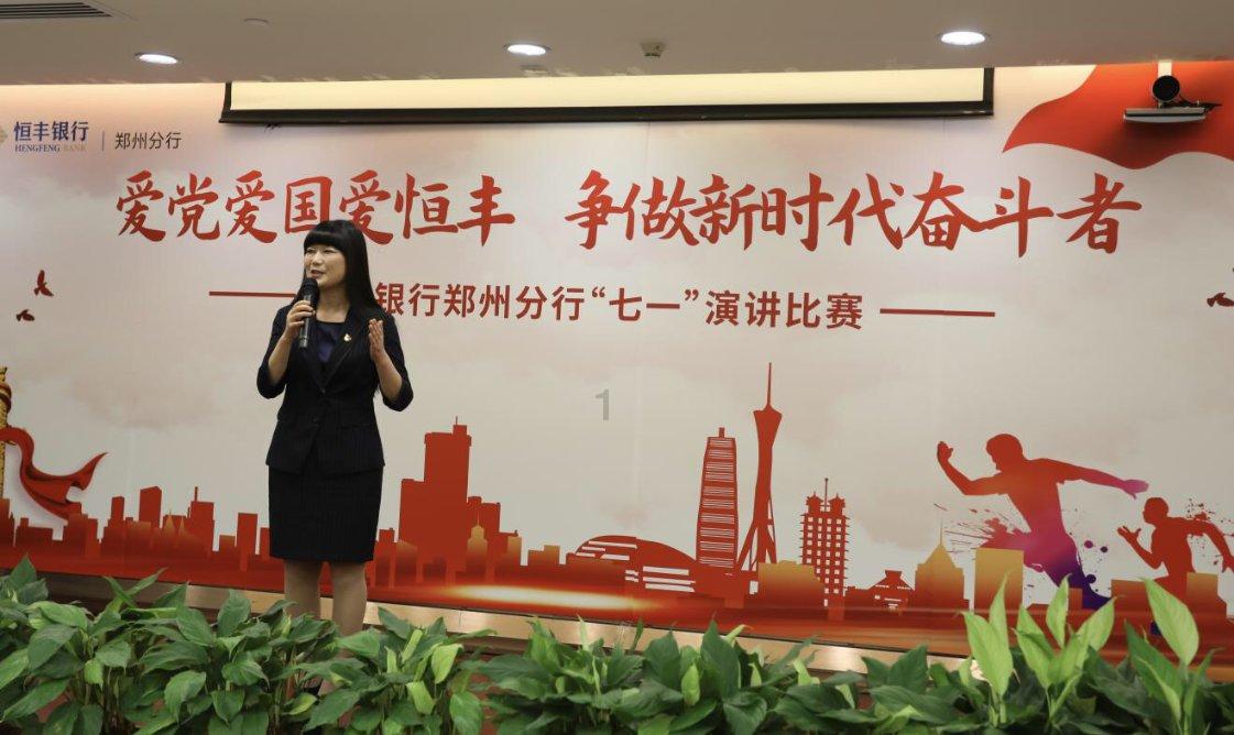 和女朋友分手一个月，她跟我说有男的追她我该怎么说